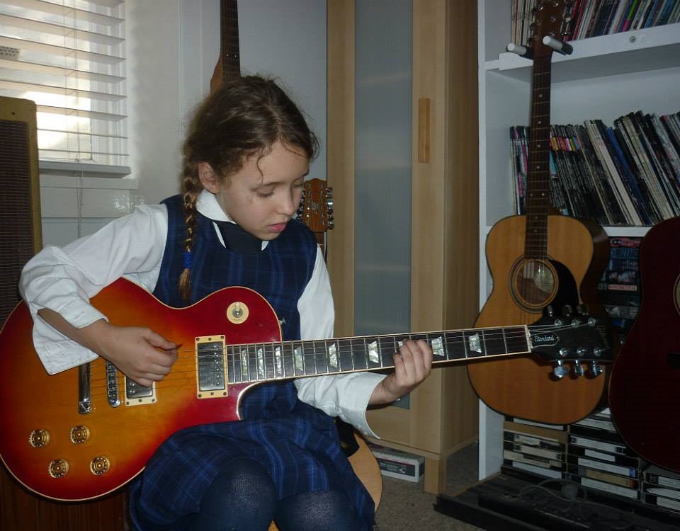 Guitar Lessons - Thorne Guitar Tuition